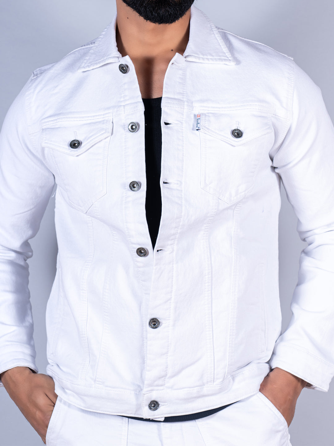 Oversized Denim Jacket White | na-kd.com | Jacket outfits, Jean jacket  outfits, Denim street style